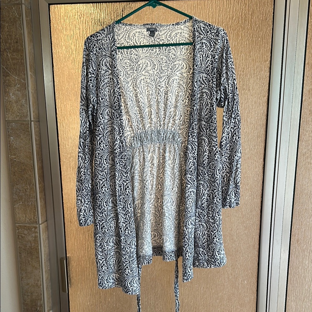 Aerie Blue and White Paisley Top